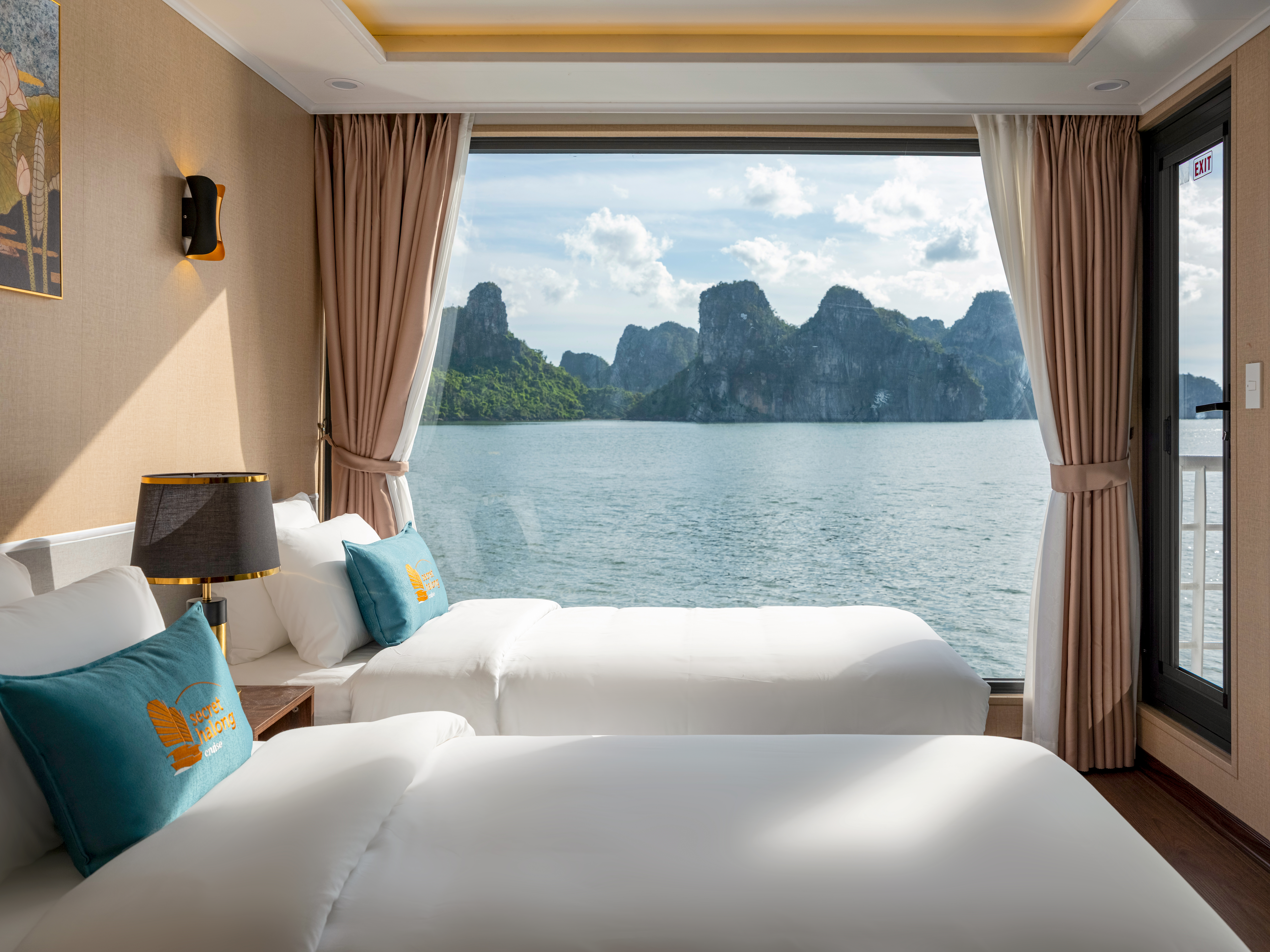 secret-halong-cruise-cabin